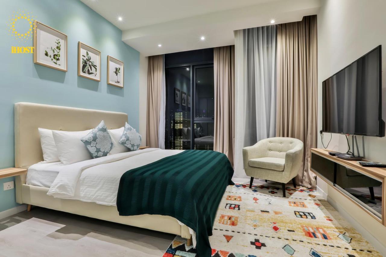 Apartemen Expressionz 48th Floor Sky Pool