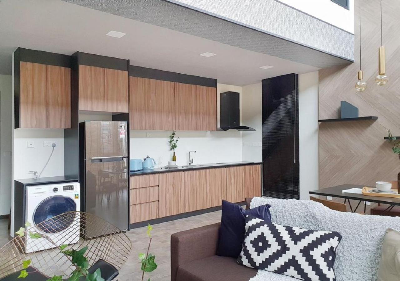 Apartemen Expressionz 48th Floor Sky Pool *