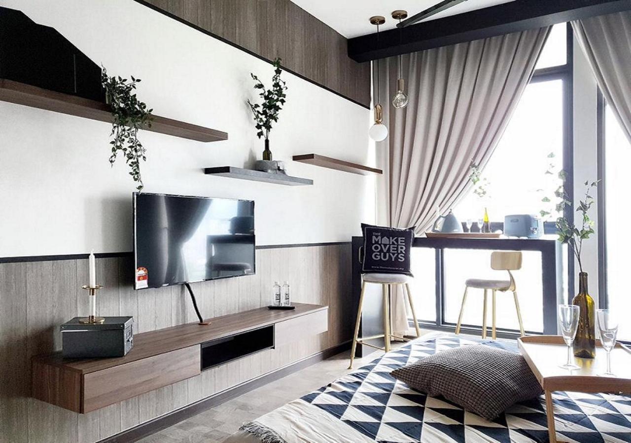 Apartemen Expressionz 48th Floor Sky Pool