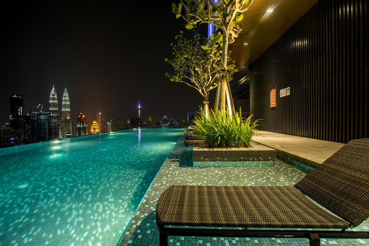 Apartment Expressionz 48th Floor Sky Pool