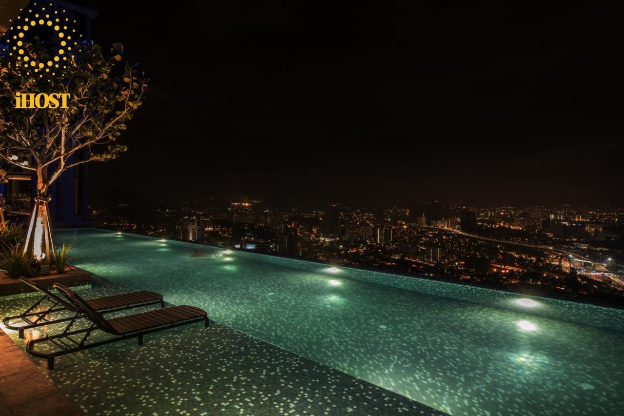 Apartment Expressionz 48th Floor Sky Pool