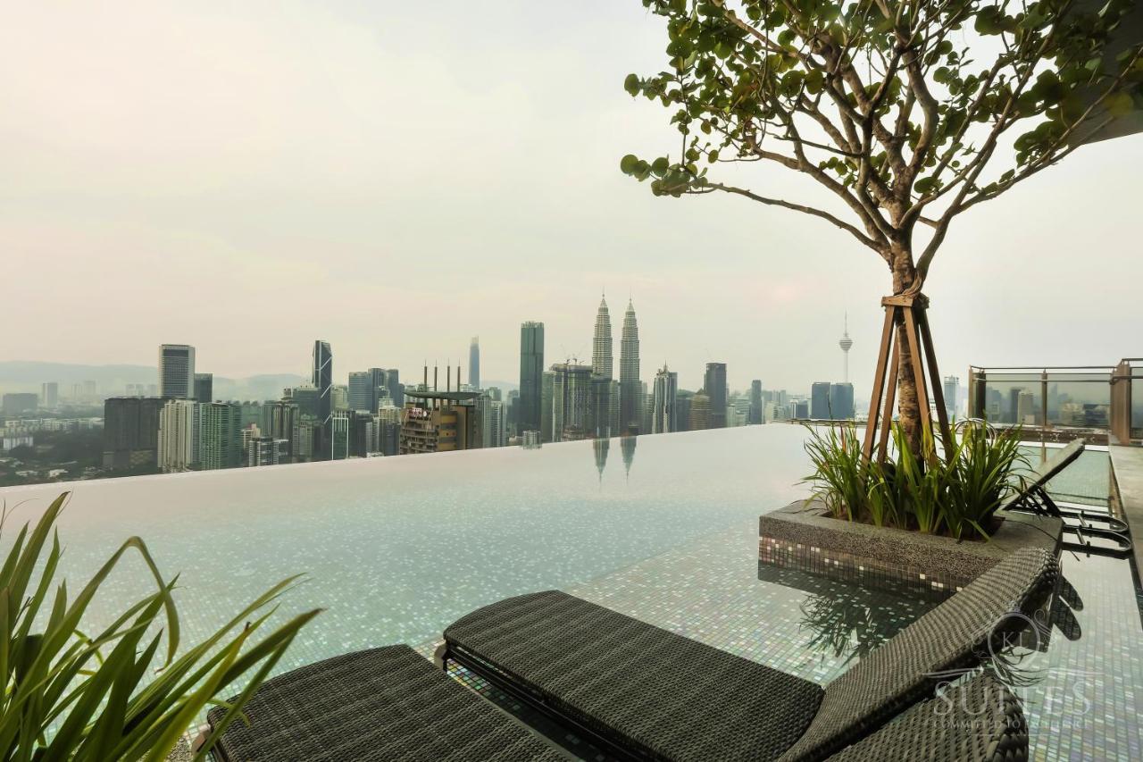 Expressionz 48th Floor Sky Pool